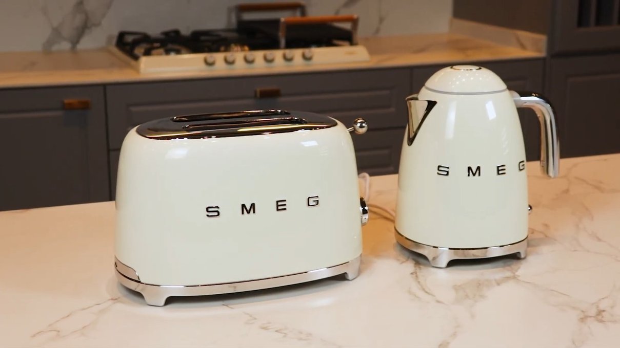 Cojunto Chaleira e Torradeira Creme 1