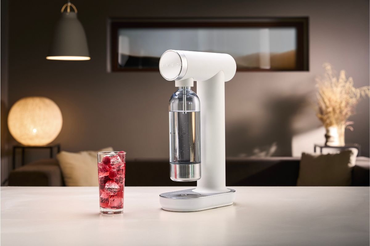 maquina de soda branca smeg