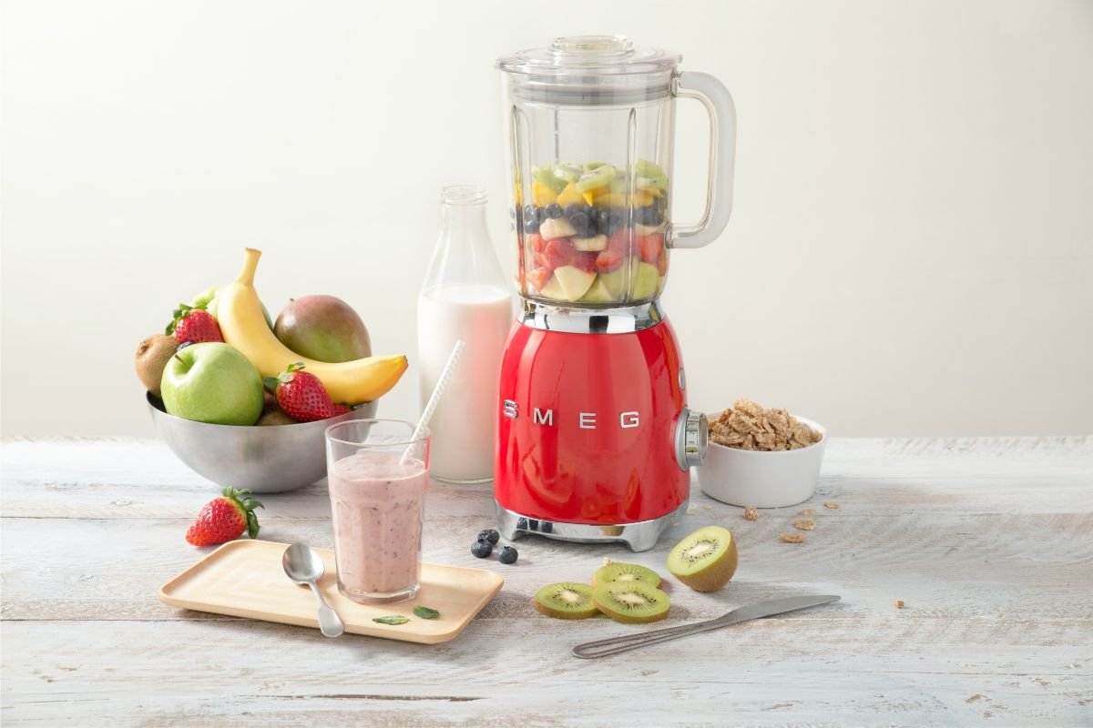 liquidificador premium smeg vermelho
