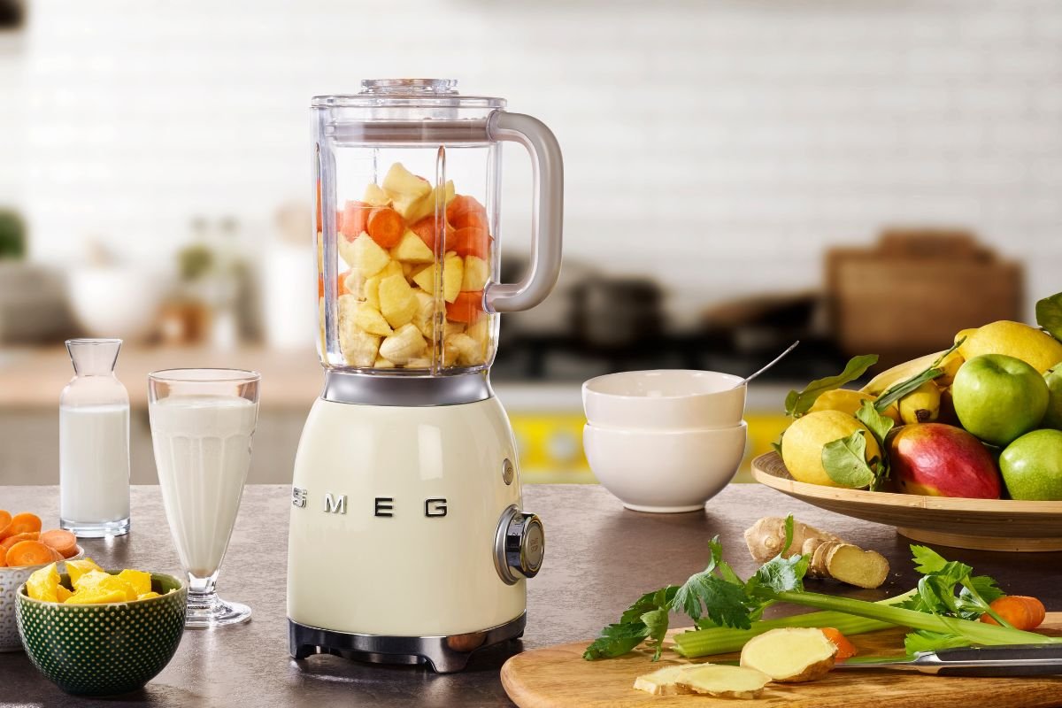 liquidificador premium smeg