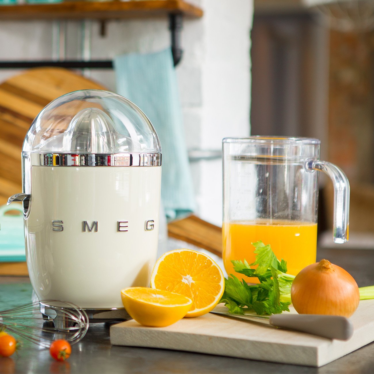 Conjunto Eletroportáteis Smeg, Creme, 220v