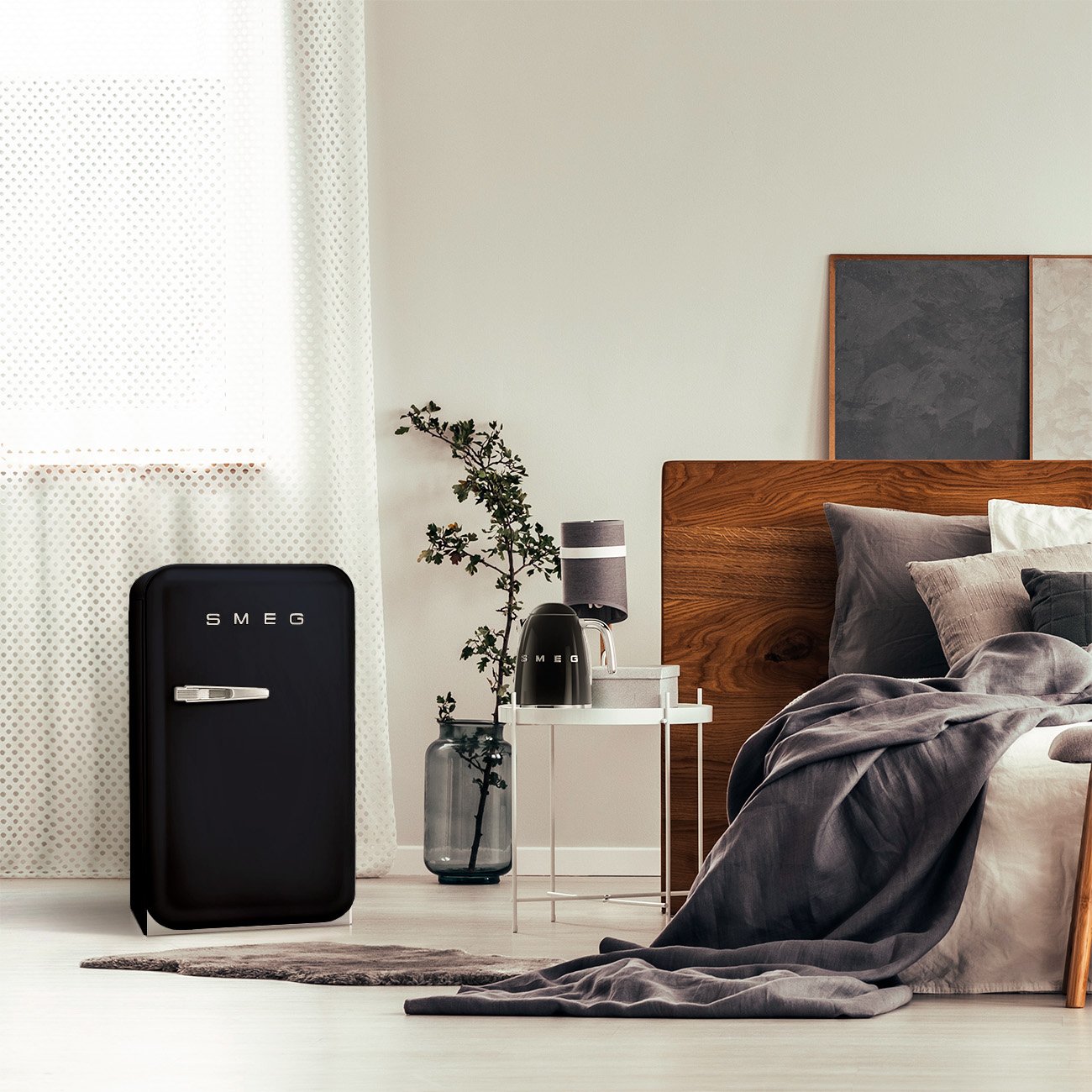Refrigerador Smeg 1 Porta Preto Anni 50 Dobradiças á Direita 524L 220V